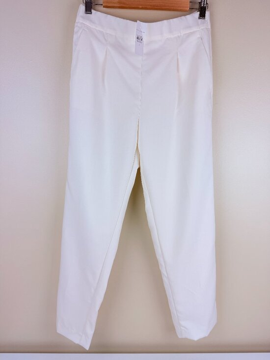 Ann Taylor Pants - NWT Ann Taylor The Easy Ankle High Rise Pull On Pants Size S